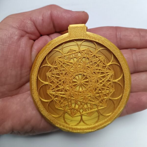 « Pendentif énergétique Precious Life Solaris 77 – aperçu dimension réelle »